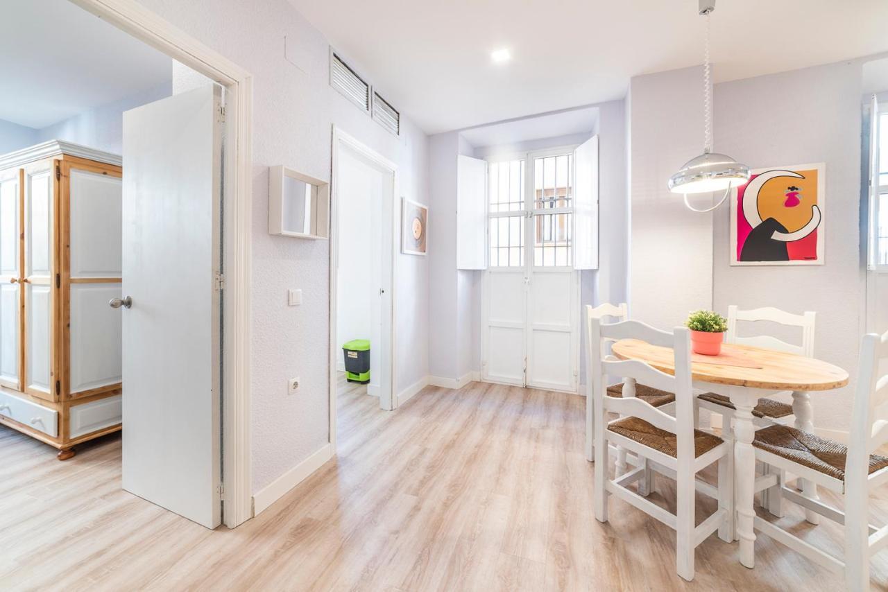 Apartamentos Alfaqueque A セビリア エクステリア 写真